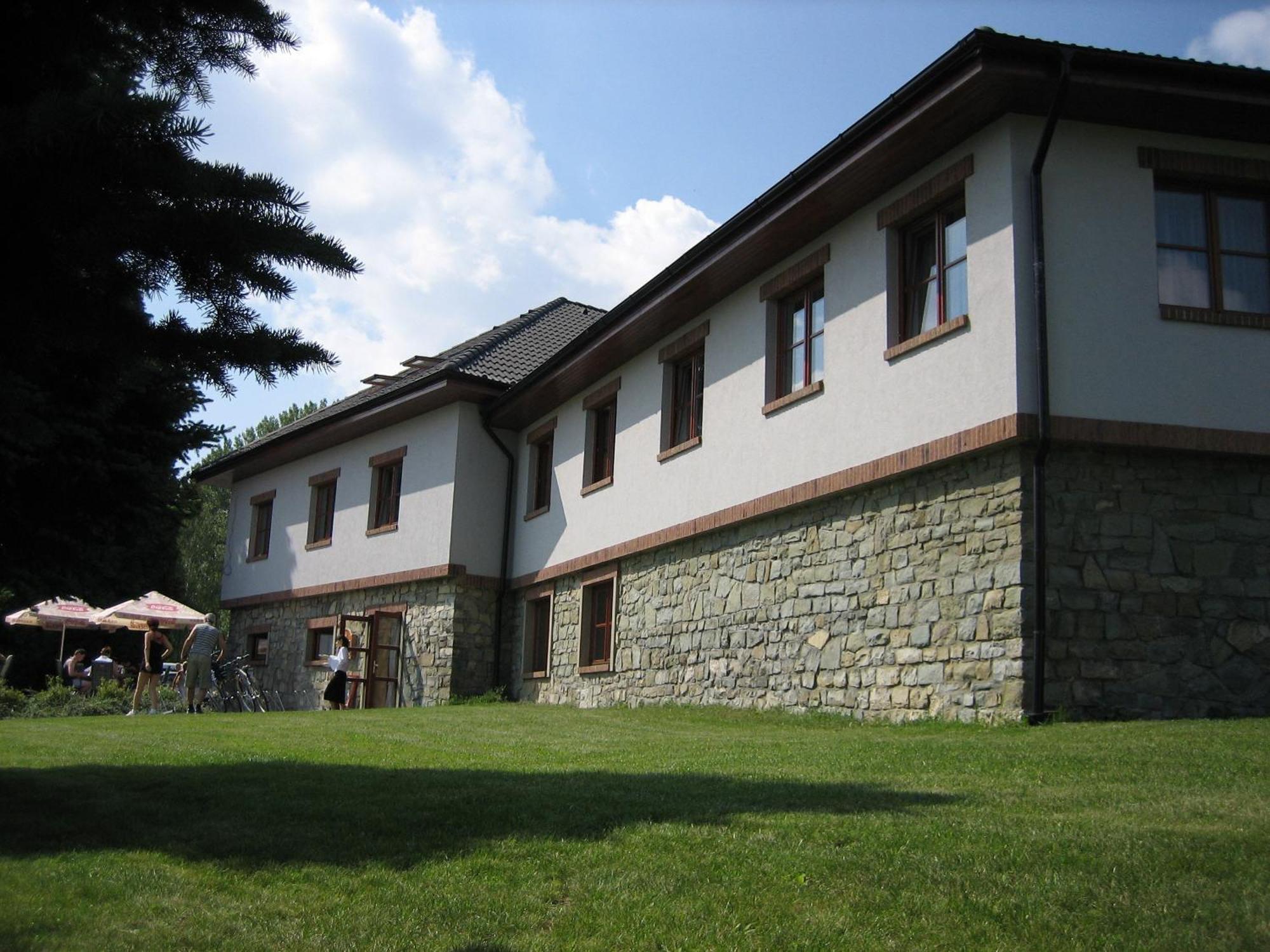 Hotel Terasa Frýdek-Místek Zewnętrze zdjęcie