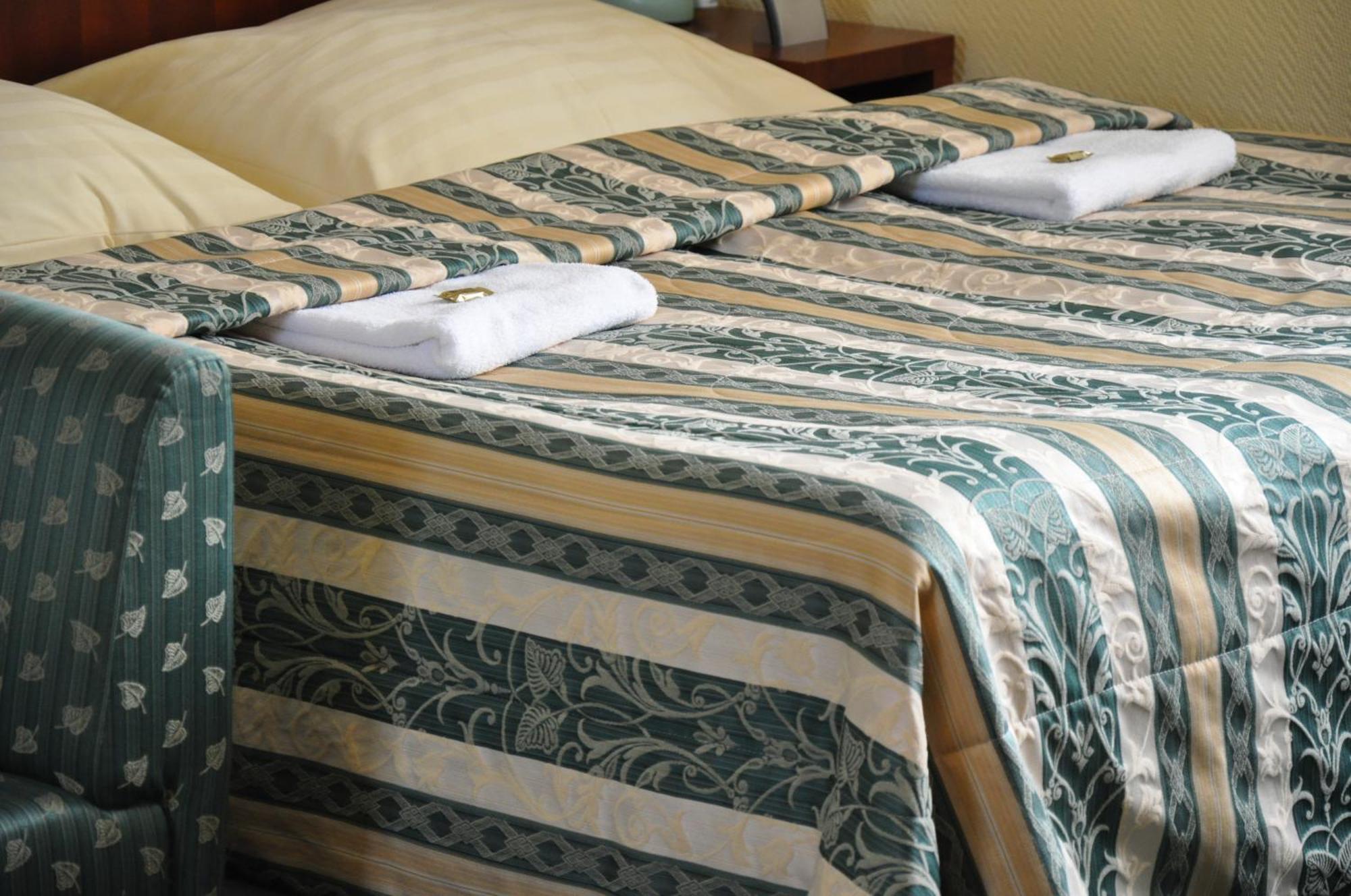 Hotel Terasa Frýdek-Místek Zewnętrze zdjęcie